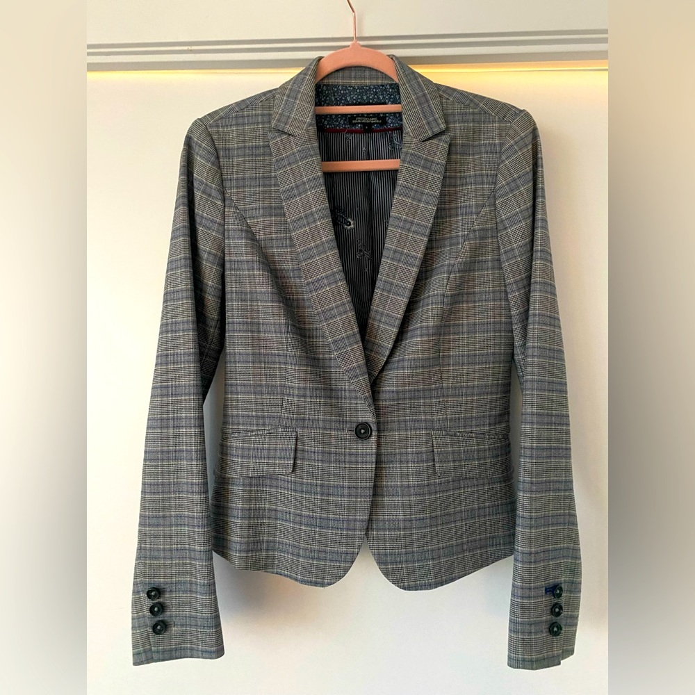 RW&CO. Classic Fitted Gray Checkered Blazer